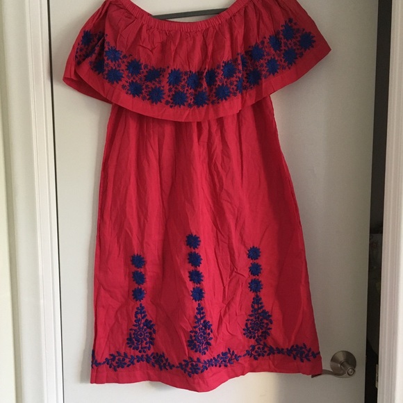Roberta Roller Rabbit Dresses & Skirts - NWT Roller Rabbit embroidered off shoulder summer dress S M